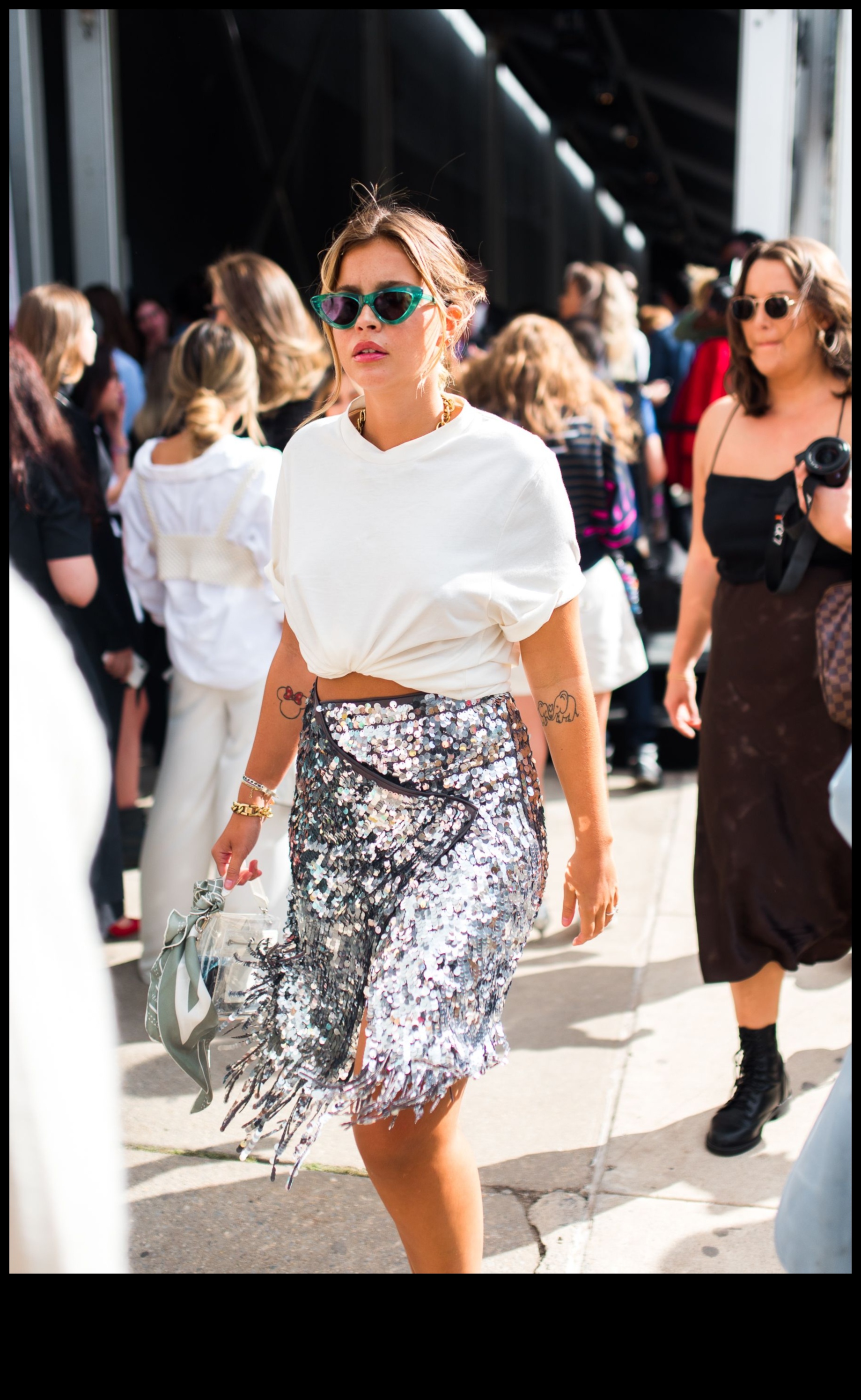 Sirsnīgi saulrieti: sensacionāli vasaras tērpi vakaram