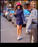 Zvaigznes ielas labvēlības ikdienišķa klase slavenību tērposKā parādīties stilīgi un apvienoti ar ārā